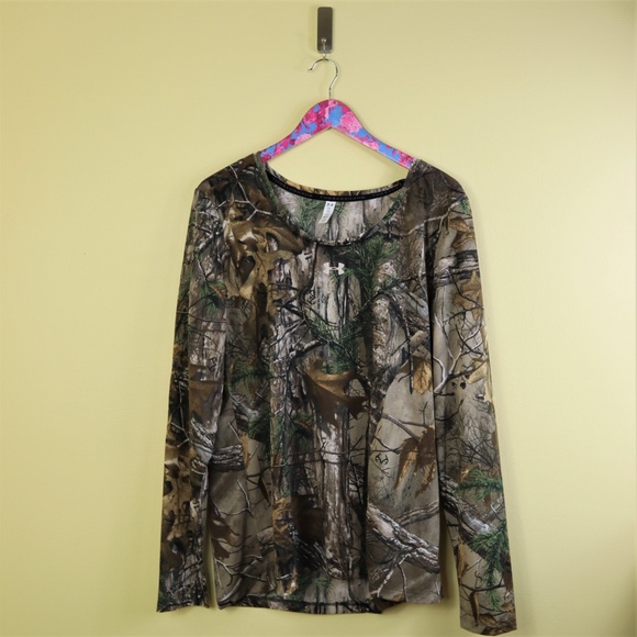 Under Armour Tops - Plus Size Under Armour Realtree Camo Top